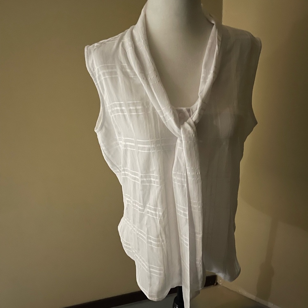 👻🎃CLEARANCE🎃👻 Calvin Klein blouse